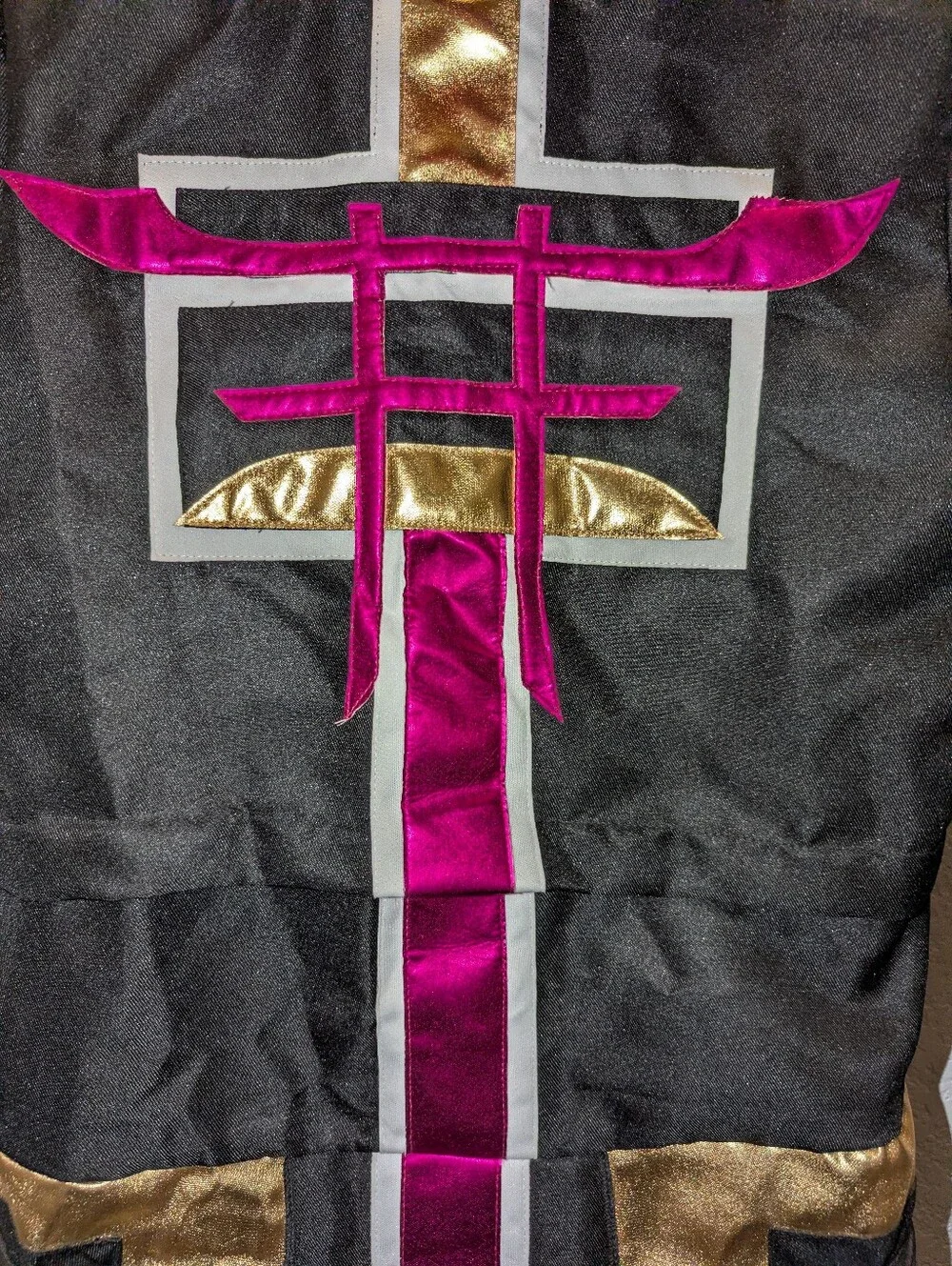 Spirit black gold